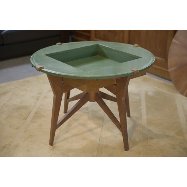 Oak Games Table, 1940s, in Very Good conditions. Designed 1920 to 1949