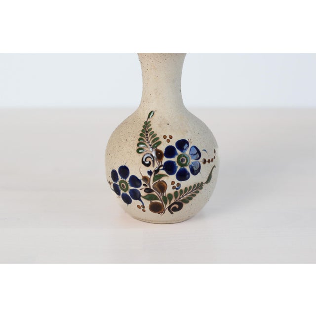 1970s Vintage Mexican Tonala Pottery Vase For Sale - Image 5 of 12