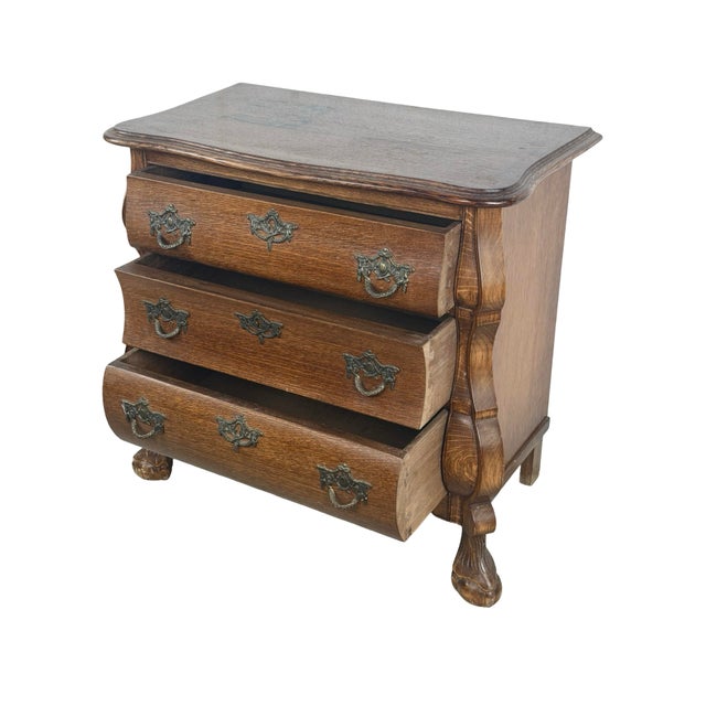 Vintage Dutch Baroque Revival Oak Bombé Three-Drawer Chest With Paw Feet For Sale - Image 10 of 18