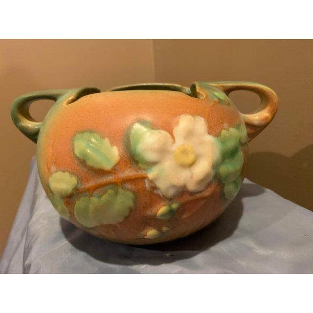 Roseville vintage Arts and Crafts Pottery White Rose Pattern, 37=87-4. Excellent condition, no cracks/chips.