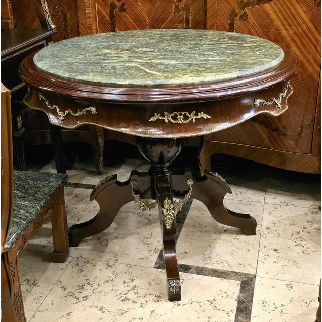 Neoclassical French Neoclassical Round Side Table – Marble Top With Carved Wood & Gilded Accents For Sale - Image 3 of 3
