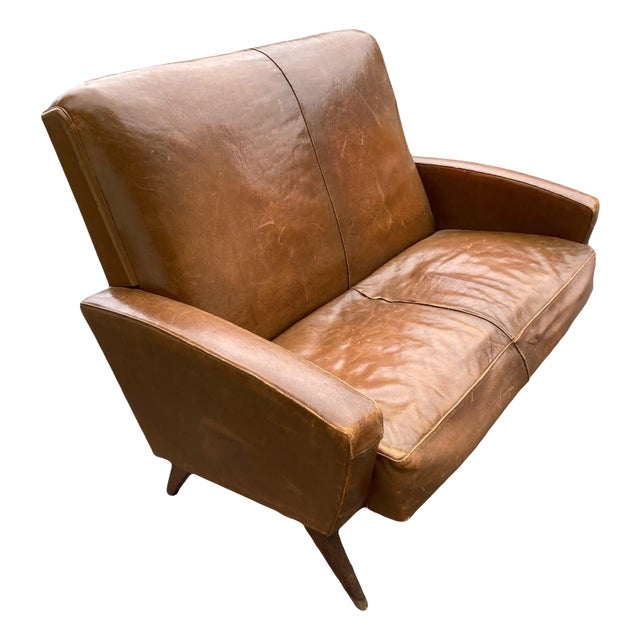 Mid-20th Century Art Deco Transitional Modern Italian Loveseat in Distressed Cigar Leather in the Manner of Carlo Di Carli For Sale
