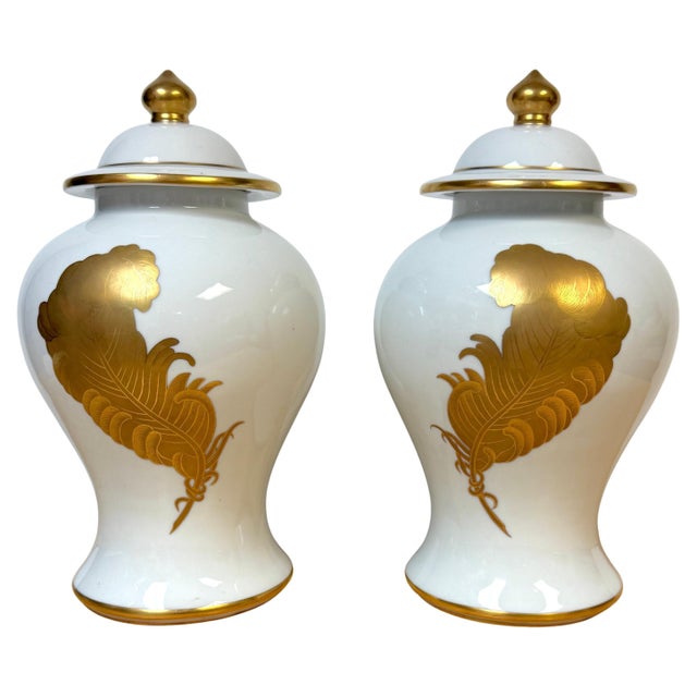 Mid 20th Century Pair Maison Jansen Style Porcelaine de Paris Covered Urns Gilt Feather Motif For Sale - Image 5 of 18