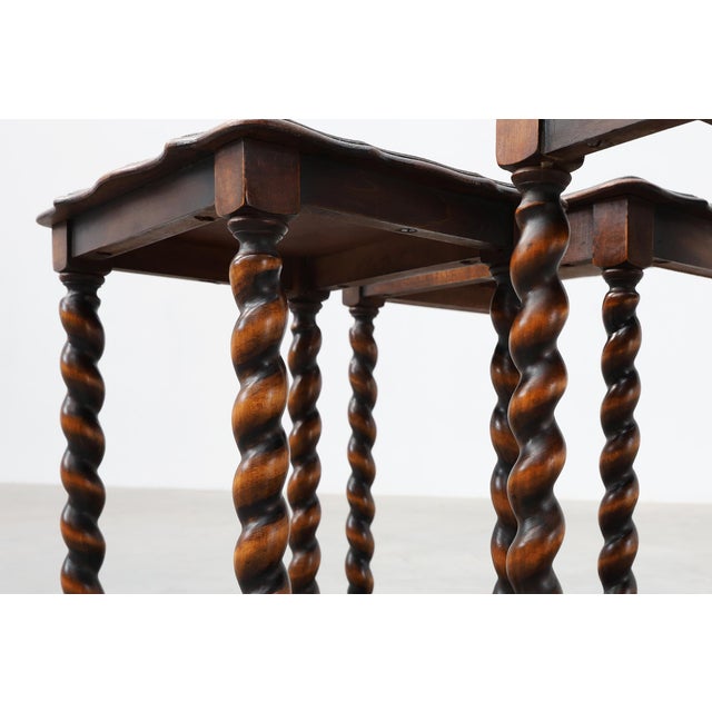 Early 20th Century Antique Oak Barley Twist Nesting Tables, England, 1900, Set of 3 For Sale - Image 5 of 18