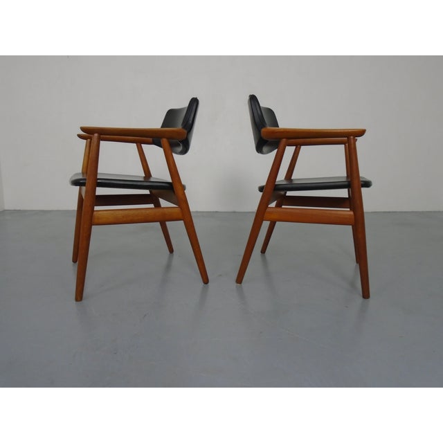 Danish GM 11 Teak Armchairs by Svend Aage Eriksen of Glostrup, 1960s, Set of 2 For Sale - Image 6 of 10