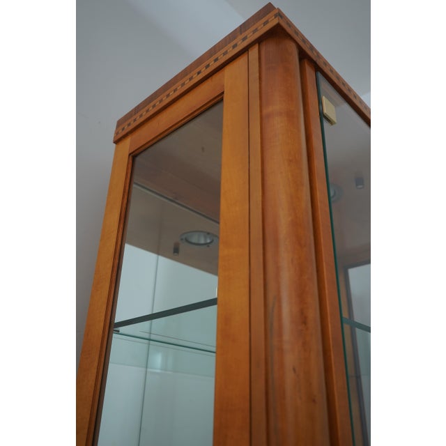 1990s Hickory White Genesis Collection Biedermeier Curio Cabinet For Sale - Image 9 of 17