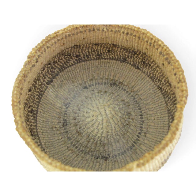 Sand Antique Northern California Hupa/Yurok/Karuk Native Chevron Basket Bowl For Sale - Image 8 of 11