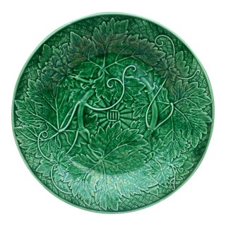 19th Century Green Majolica Leaves Plate Wedgwood For Sale