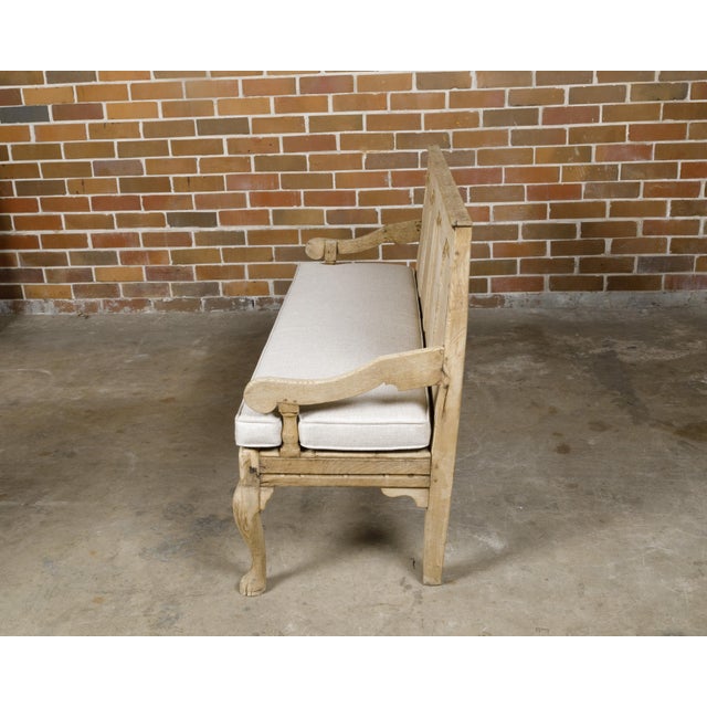 English 19th Century Oak Bench with Carved Back, Downswept Arms and Cushion For Sale - Image 9 of 12