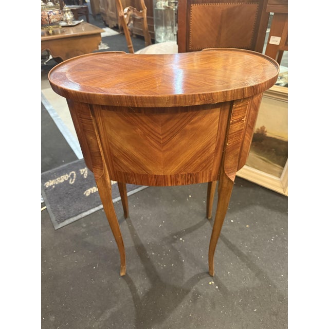 Inlaid Kidney Bedside Table, 1940s, in Very Good conditions. Designed before 1890