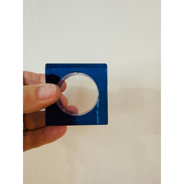 Glass Vintage Oleg Cassini Blue Crystal Napkin Rings - Set of Four- Signed Modern Tableware For Sale - Image 7 of 8