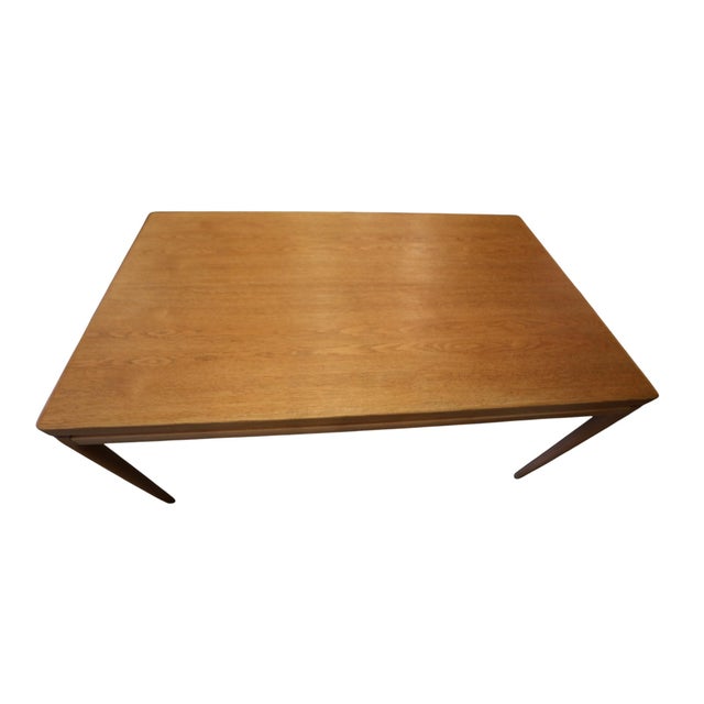 1970s Oak Dining Table by Johannes Andersen for Chr. Linnebergs Møbelfabrik, 1960s For Sale - Image 5 of 9