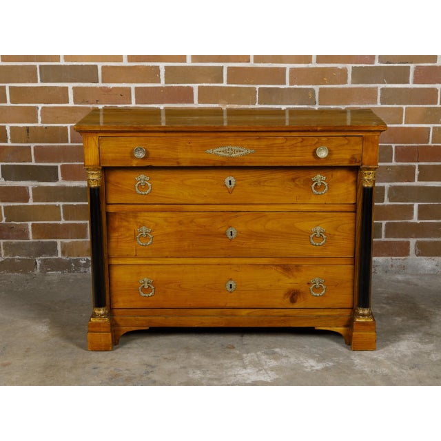 Early 19th Century Early 19th Century French Empire Fruitwood Four-Drawer Commode with Ebonized Corinthian Columns For Sale - Image 5 of 12
