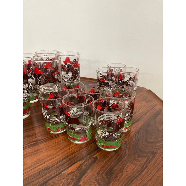 Vintage Hazel Atlas "Fox Hunt" Glassware Set - Mixed Sizes - 15 Pieces For Sale - Image 9 of 10