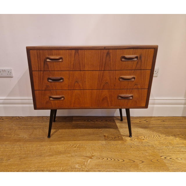 Black Teak Fresco Chest of Drawers with Tapered Legs from G Plan, 1960s For Sale - Image 8 of 17
