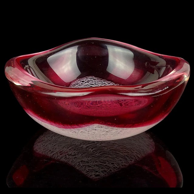 Mid 20th Century Vntage Murano Seguso 1952 Pink Incalmo Rim White Merletto Ribbons Italian Art Glass Decorative Bowl For Sale - Image 5 of 6