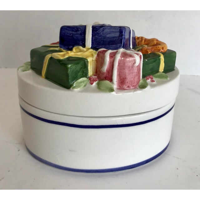 Late 20th Century Late 20th Century Italian Porcelain Lidded Box With Wrapped Presents Detail For Sale - Image 5 of 9