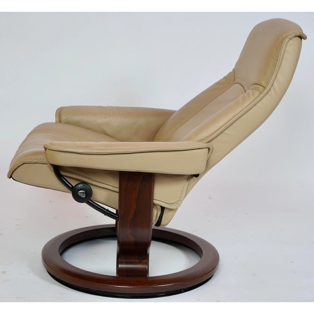 Modern Ekornes Stressless Consul Recliner Leather Chair For Sale - Image 3 of 11