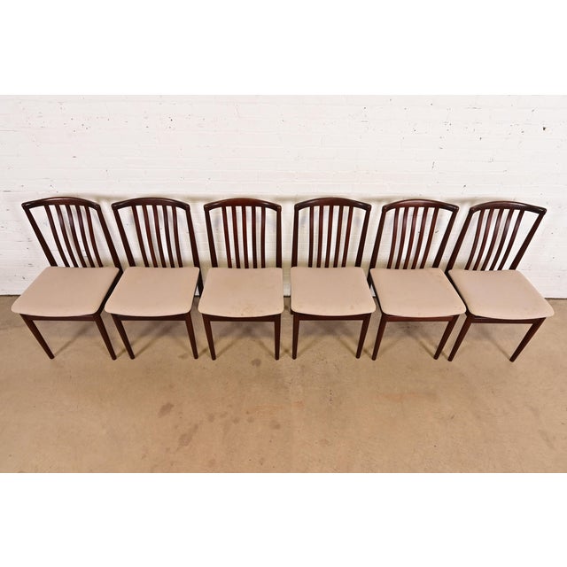 1960s Danish Modern Sculpted Solid Rosewood Dining Chairs by Vamdrup Stolefabrik, Set of Six For Sale - Image 5 of 11