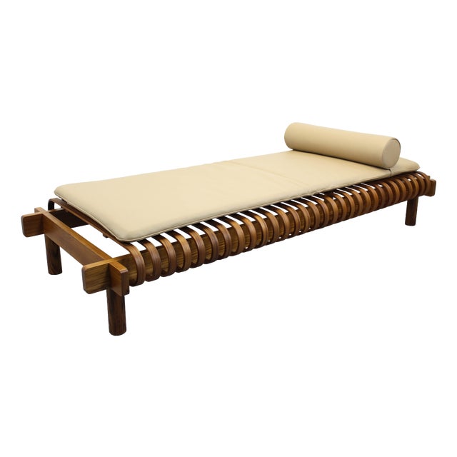 Chaise Lounge by Le Corbusier for Cassina, 2010s For Sale