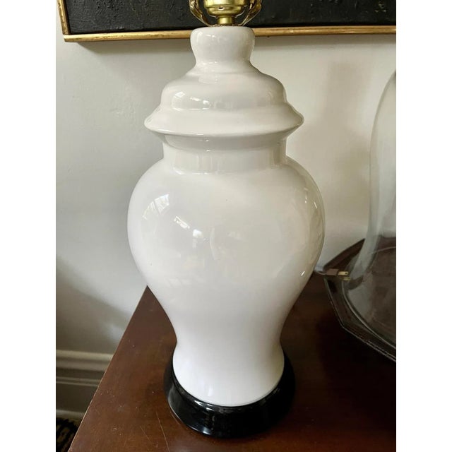 Late 20th Century Vintage Black and White Ginger Jar Lamp For Sale - Image 5 of 8
