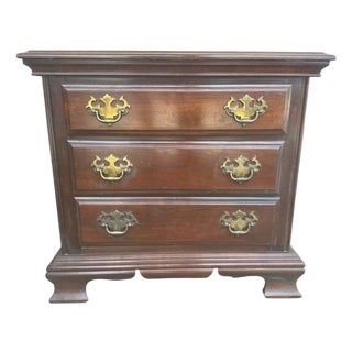 Kincaid Solid Cherry Wood Georgian Nightstand 26" X 16" X 24" H - Made in North Carolina in 1986 For Sale