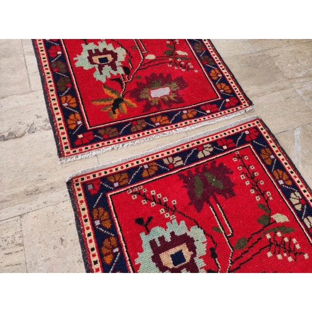 1970s Small Turkish Floral Rug - a Pair For Sale In Philadelphia - Image 6 of 8