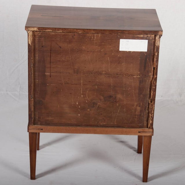 Small Antique Biedermeier Chest of Drawers in Walnut, 1820 For Sale - Image 15 of 18