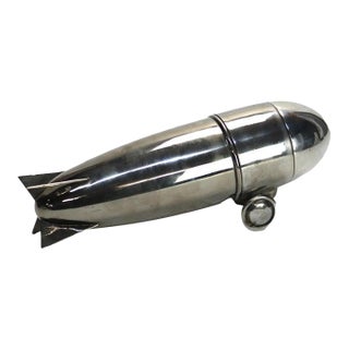 Circa 1940 Vintage Mid Century Modern Silver Plated Chrome Zeppelin Cocktail Shaker For Sale