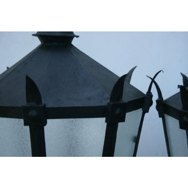 Large 19th-Century Iron Lanterns, 1890s, Set of 2 For Sale - Image 4 of 18