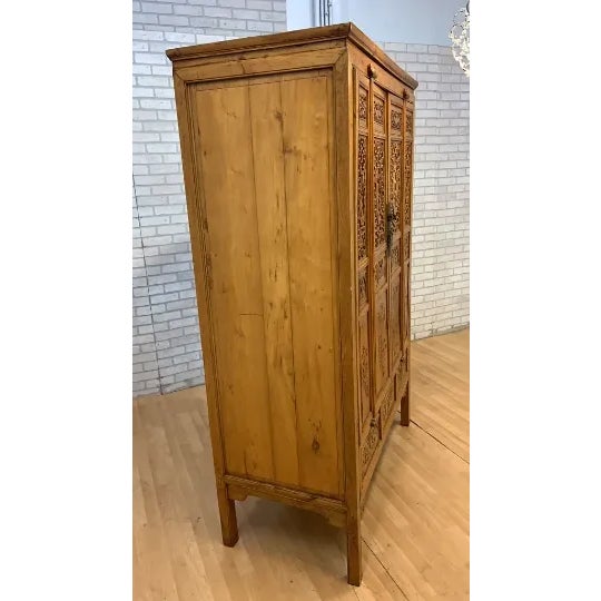Vintage Chinese Pierced Screen Scholars Cabinet For Sale - Image 4 of 11