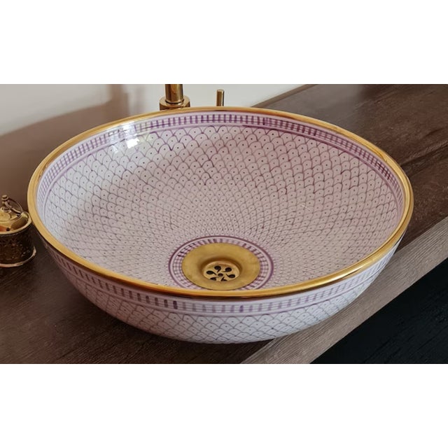 Contemporary 14 Karat Gold Soft Purple Washbasin Sink For Sale - Image 6 of 6