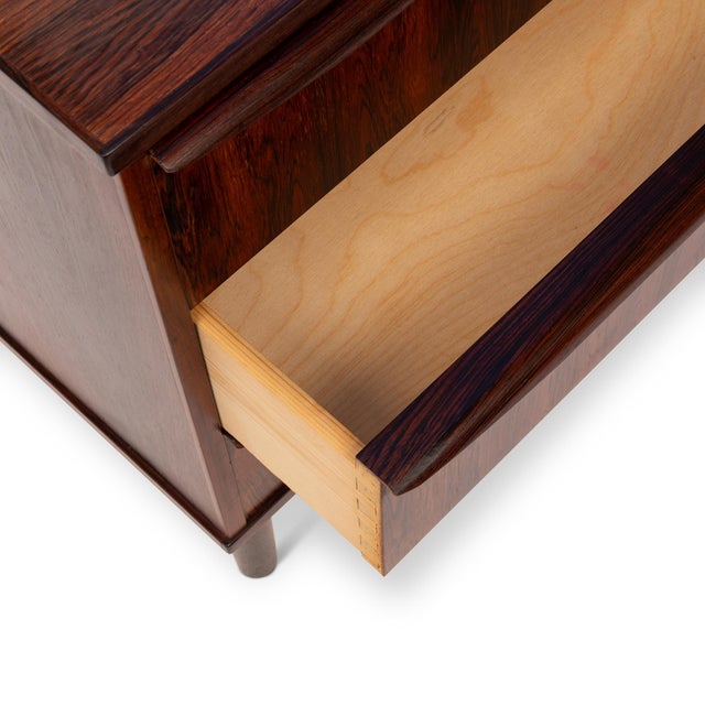 1960s Vintage Danish Mid-Century Rosewood Three-Drawer Lowboy Dresser For Sale - Image 5 of 7