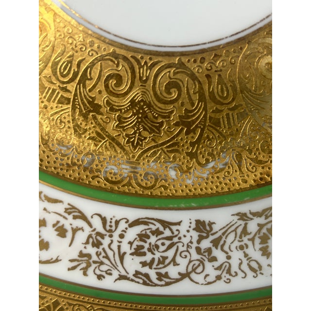 Late 19th Century Bavarian Gold Encrusted Dinner Plates - Set of 8 For Sale - Image 9 of 14