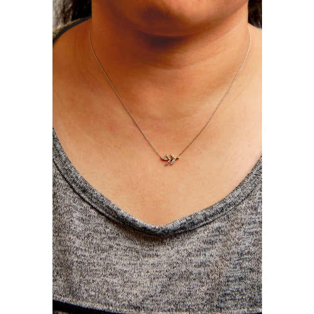 Haus of Brilliance 10K Yellow Gold 1/10 Cttw Diamond Leaf and Branch 18" Pendant Necklace (H-I Color, I1-I2 Clarity) For Sale - Image 4 of 5