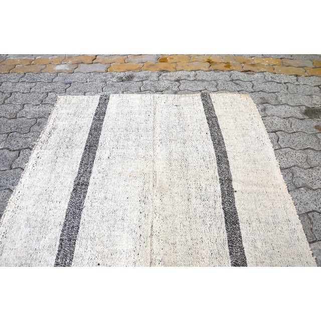 1960s Vintage Handmade Turkish Stripe Kilim Rug For Sale - Image 5 of 11