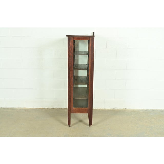 Brown Limbert Style Antique Mission Oak Arts & Crafts Bookcase or China Cabinet, Circa 1910 For Sale - Image 8 of 10