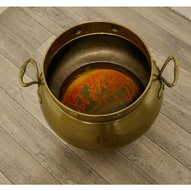 Late 19th Century 19th Century Pot Belly Brass Coal Bucket on Feet, 1880s For Sale - Image 5 of 10
