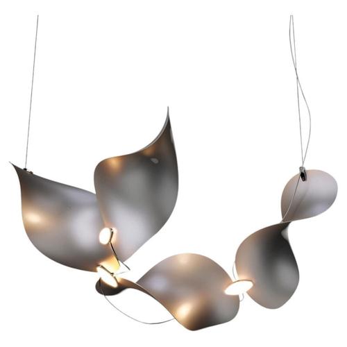 Dune 4 Curve Pendant Light in Aluminum with Silver Anodized Finish by Moss Objects For Sale - Image 11 of 11