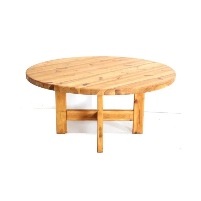 Wood Large Model RW152 Round Dining Table in Pine by Roland Wilhelmsson for Karl Andersson & Söner, 1970s For Sale - Image 7 of 7