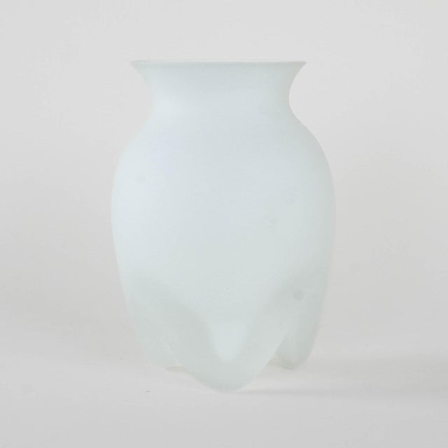 A modern frosted glass vase designed by Lin Utzon for the Danish brand Rosendahl. Made after 2000, Danish production. Its...