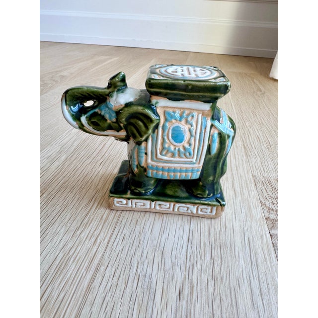 Chinoiserie 1960s Mid-Century Sancai Glaze Ceramic Elephant Pedestal Trio - Shelf Scale For Sale - Image 3 of 10