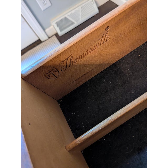 Thomasville Mid Century Thomasville China Cabinet Hutch For Sale - Image 4 of 8