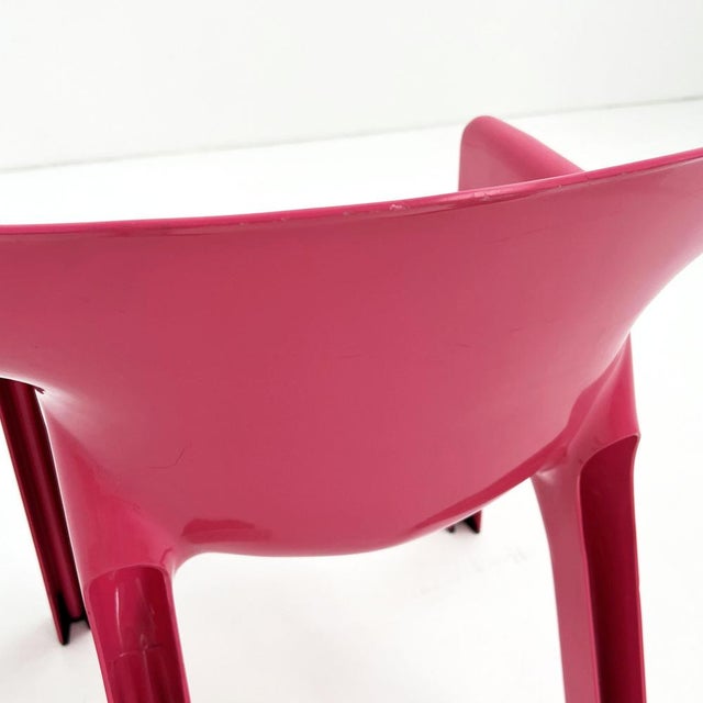 Plastic Pink Gaudi Armchair by Vico Magistretti for Artemide, 1984 For Sale - Image 7 of 12