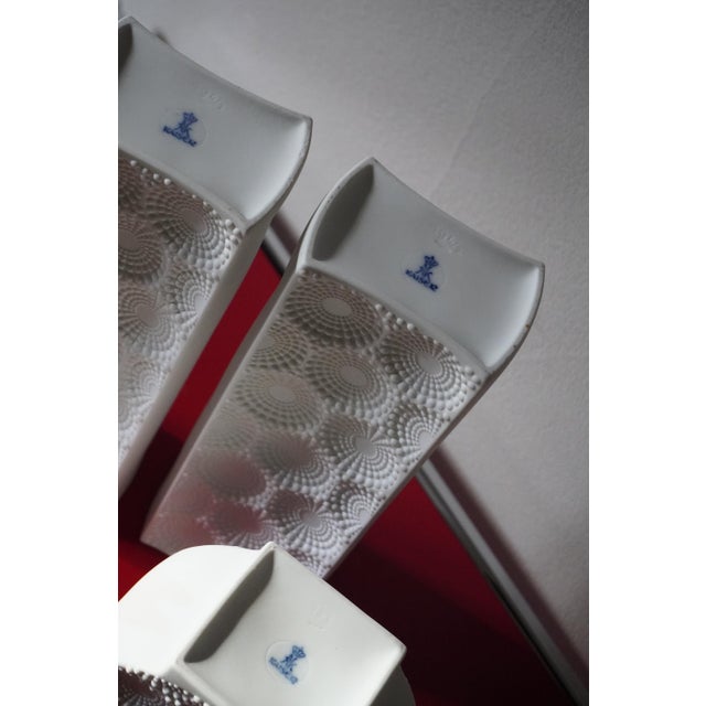 Vintage German Vases in Biscuit Porcelain from AK Kaiser, 1960s, Set of 3 For Sale - Image 10 of 11