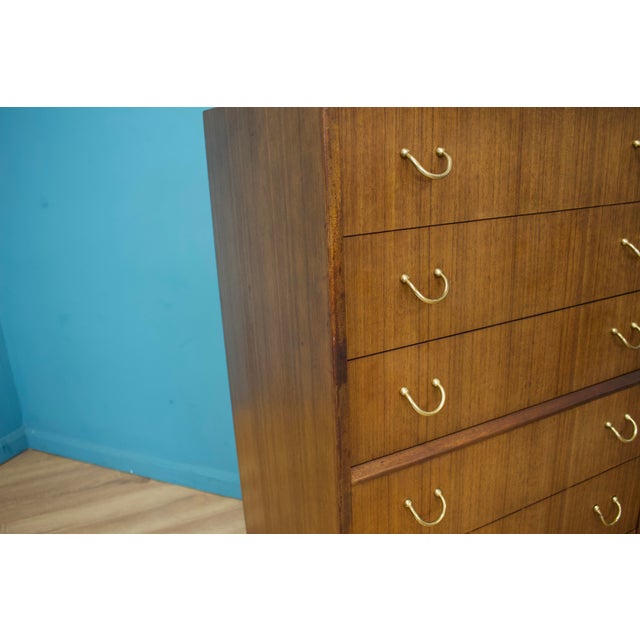 Wood Mid-Century Modern Tola Chest of Drawers from G-Plan, 1950s For Sale - Image 7 of 9