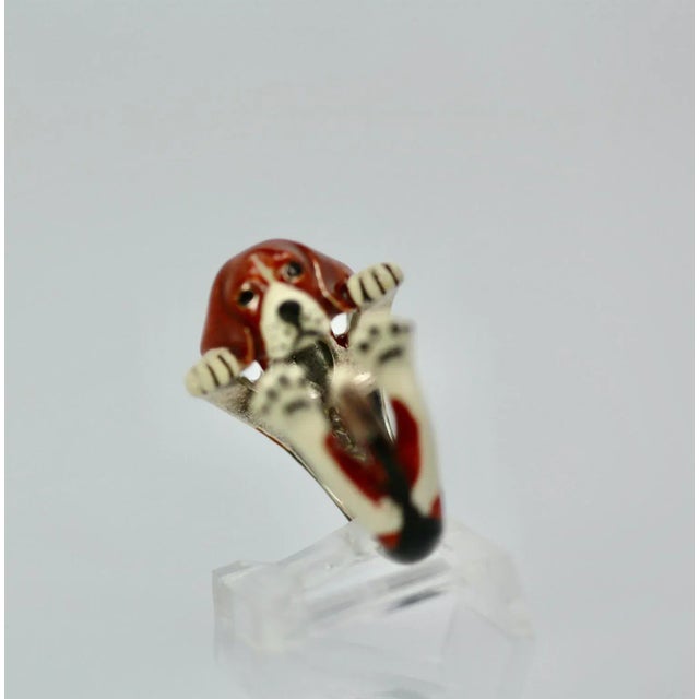 Enamel on Silver Ceramic Beagle Dog Ring Size 6.5 For Sale In Los Angeles - Image 6 of 12