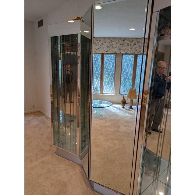 1990s Mirrored Wall Unit For Sale - Image 4 of 8