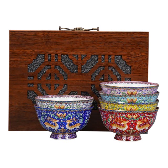 Mid 20th Century Enameled 6 Porcelain Bowls With Box – Famille Rose Style Deer & Floral Motif - 7 pcs For Sale