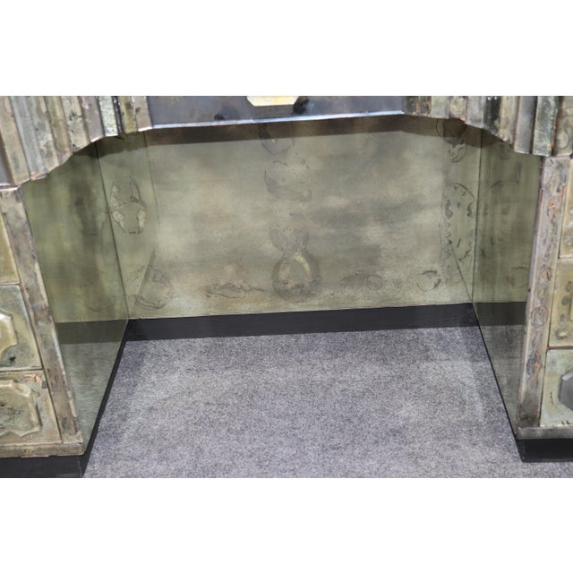 1950's Hollywood Regency Distressed Mirrored Serge Roche Attributed Vanity For Sale - Image 15 of 15